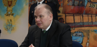 Questore Vicenza Sartori: sequestrati 1 pistola e 1 fucile, pregiudicato straniero accompagnato alla frontiera, ispezionati edifici abbandonati Paolo Sartori, questore di Vicenza e provincia