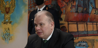 Questore di Vicenza Paolo Sartori: 2 fogli di via, 1 ordine di allontanamento, 2 revoche di permessi di soggiorno, 3 avvisi orali Bar Oasi Questore di Vicenza Paolo Sartori