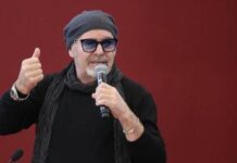 Vasco Rossi e il nuovo codice della strada: “Se fumate canna potete essere arrestati anche dopo una settimana”