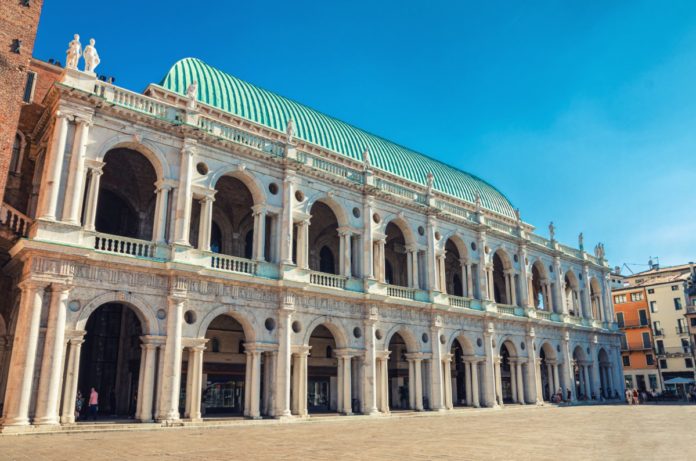 La Basilica Palladiana di Vicenza progettata nel 1546 da Andrea Palladi