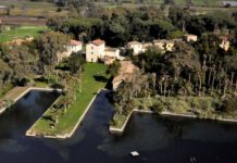 L’antico Borgo di Fogliano, oggi disabitato, ultima propaggine del Parco Nazionale del Circeo Il Borgo di Fogliano