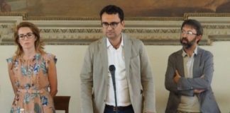 Amministrazione Vicenza con ass. Siotto ringrazia Riccardo Brazzale ora docente al conservatorio Agostino Steffani di Castelfranco Veneto Amministrazione Vicenza con ass. Siotto e sindaco Rucco ringrazia Riccardo Brazzale