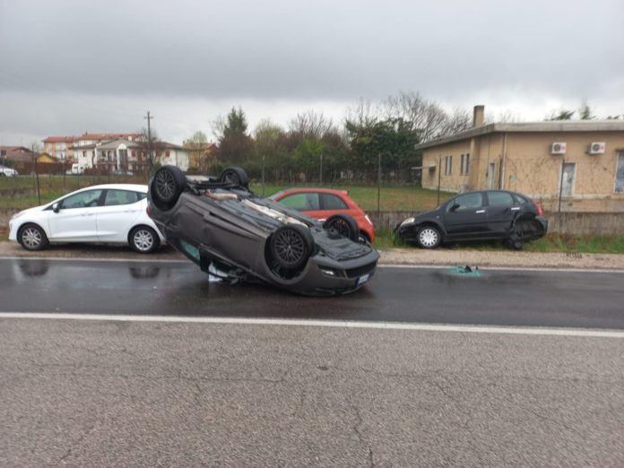 Polizia locale Nordest Vicentini interviene dopo perdita del controllo del veicolo di un automobilista