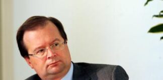 Caso Ariston, ambasciatore russo: “Nostra risposta ad azioni ostili”. Farnesina: “Forte disappunto”