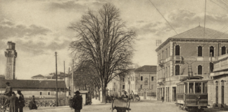 “Toponimi vicentini narrati da Luciano Parolin”: Corso dei Santi Felice e Fortunato e Corso Padova Toponimo Corso SS. Felice e Fortunato deriva dalla chiesa dedicata ai Santi Felice e Fortunato (antica foto su SalutidaVicenza.it)