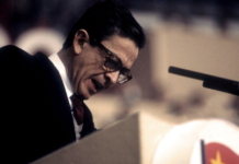 Youtube censura Berlinguer? Azione di hacking al progetto archivistico sul segretario del Partito comunista italiano. Ecco cosa è successo Enrico Berlinguer youtube censura