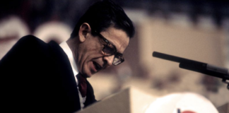 Youtube censura Berlinguer? Azione di hacking al progetto archivistico sul segretario del Partito comunista italiano. Ecco cosa è successo Enrico Berlinguer youtube censura