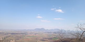 Esplorando i Colli Berici nel Vicentino: in escursione fra Mossano, Villaga e Barbarano Dai colli berici Il panorama visibile dall'altopiano di Pozzolo di Villaga