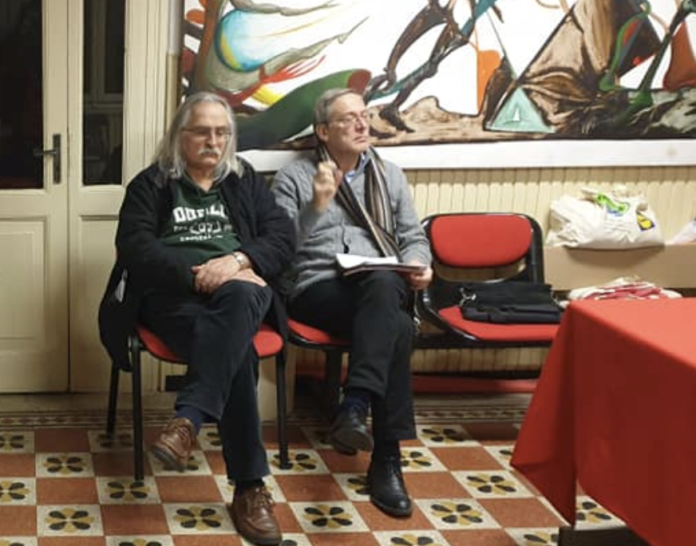 Il prof. Enrico Delle Femmine nella sede di Via Mario a Vicenza col segretario provinciale di Rifondazione Comunista, Roberto Fogagnoli