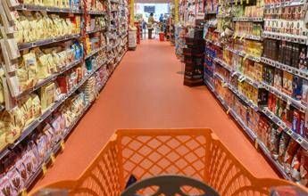 La domenica chiudono i supermercati? Intanto nella Gdo si apre il dibattito