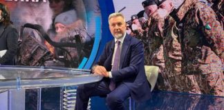 Guerini, Maurizio Acerbo (Rifondazione Comunista): non solidarizzo con lui Lorenzo Guerini apostrofa Putin con "animale" (foto twitter Porta a Porta)