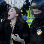 Il popolo ucraino è prigioniero di Putin. Quello russo pure Popolo russo, la repressione