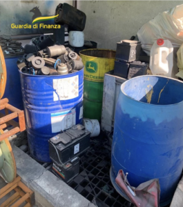 Rifiuti speciali, GdF di Vicenza sequestra tonnellate di pneumatici abbandonati