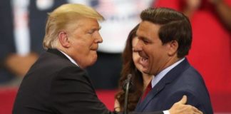 Ron DeSantis: governatore Florida erede o rivale di Trump? Eletto con un margine dello 0,4% ora il suo indice di gradimento è del 58% Ron DeSantis con Donald Trump