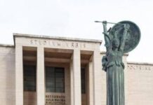 A 78 anni prende l’undicesima laurea, il super studente non si ferma