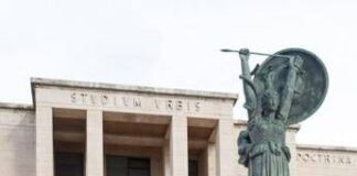 A 78 anni Michele Antonio Carmosino prende l’undicesima laurea, il super studente di Isernia non si ferma