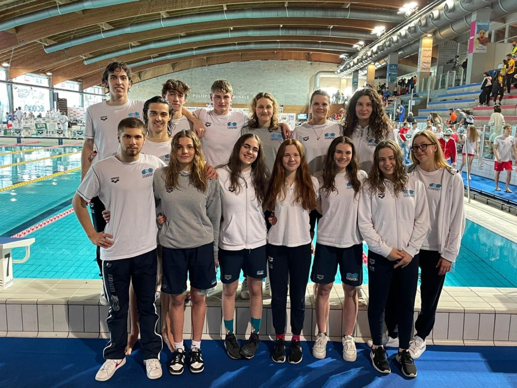 Gli atleti e le atlete della Leosport Creazzo ai campionati italiani di nuoto a Riccione