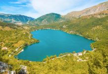 La magia di Scanno: il lago a forma di cuore e l’antico borgo