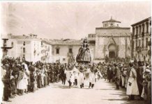 Pasqua in Abruzzo: gli eventi, le processioni e le rievocazioni della Settimana Santa e della Domenica Madonna che scappa in piazza 1905 pasqua in abruzzo