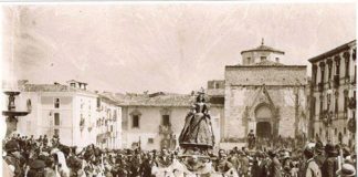 Pasqua in Abruzzo: gli eventi, le processioni e le rievocazioni della Settimana Santa e della Domenica Madonna che scappa in piazza 1905 pasqua in abruzzo