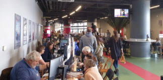 Ucraina, Ciambetti al centro profughi di Cracovia: “Due milioni di rifugiati in Polonia” centro profughi di Cracovia