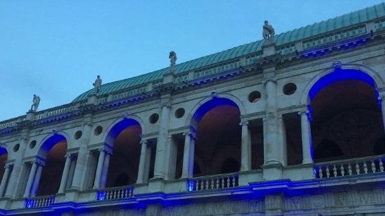 Autismo, Basilica palladiana di Vicenza si tinge di blu