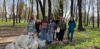 Social Day 2022, dieci studentesse si sono dedicate alla pulizia di parco Astichello a Vicenza Social Day: Parco Astichello ripulito