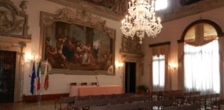 Sala Stucchi per evento FdI Vicenza? Opposizione contro, amministrazione Rucco: “un frainteso”. Lobby & Logge di Sallusti&Palamara a palazzo Thiene sala stucchi evento FdI Vicenza