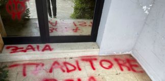 Sede della Lega a Vicenza vandalizzata da scritte No Vax: nel mirino il Governatore Zaia sede lega vicenza vandali1