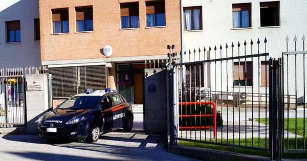 Carabinieri di Bassano del Grappa arrestato 56enne per detenzione e spaccio di sostanze stupefacenti rapina al lidl Cocaina e hashish