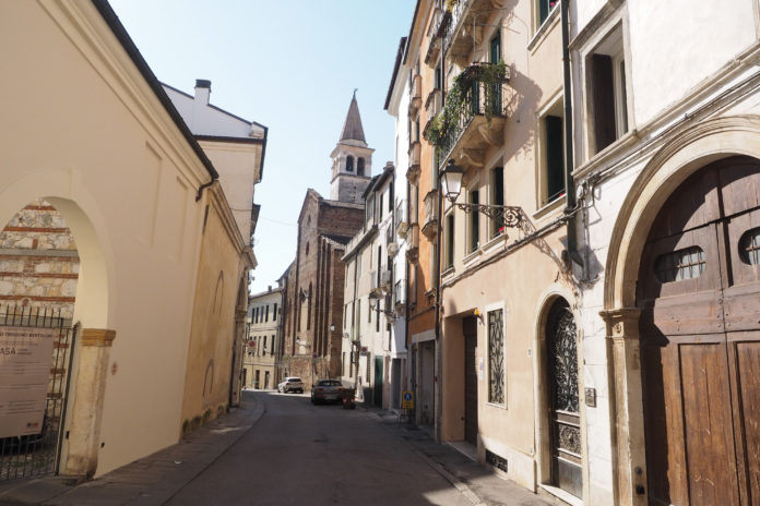 Contrà Oratorio dei Servi (Vicenza-Francesco Dalla Pozza-Colorfoto per ViPiù)