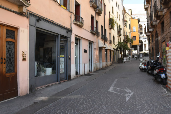 Contrà Pescaria (Vicenza-Francesco Dalla Pozza-Colorfoto per ViPiù)