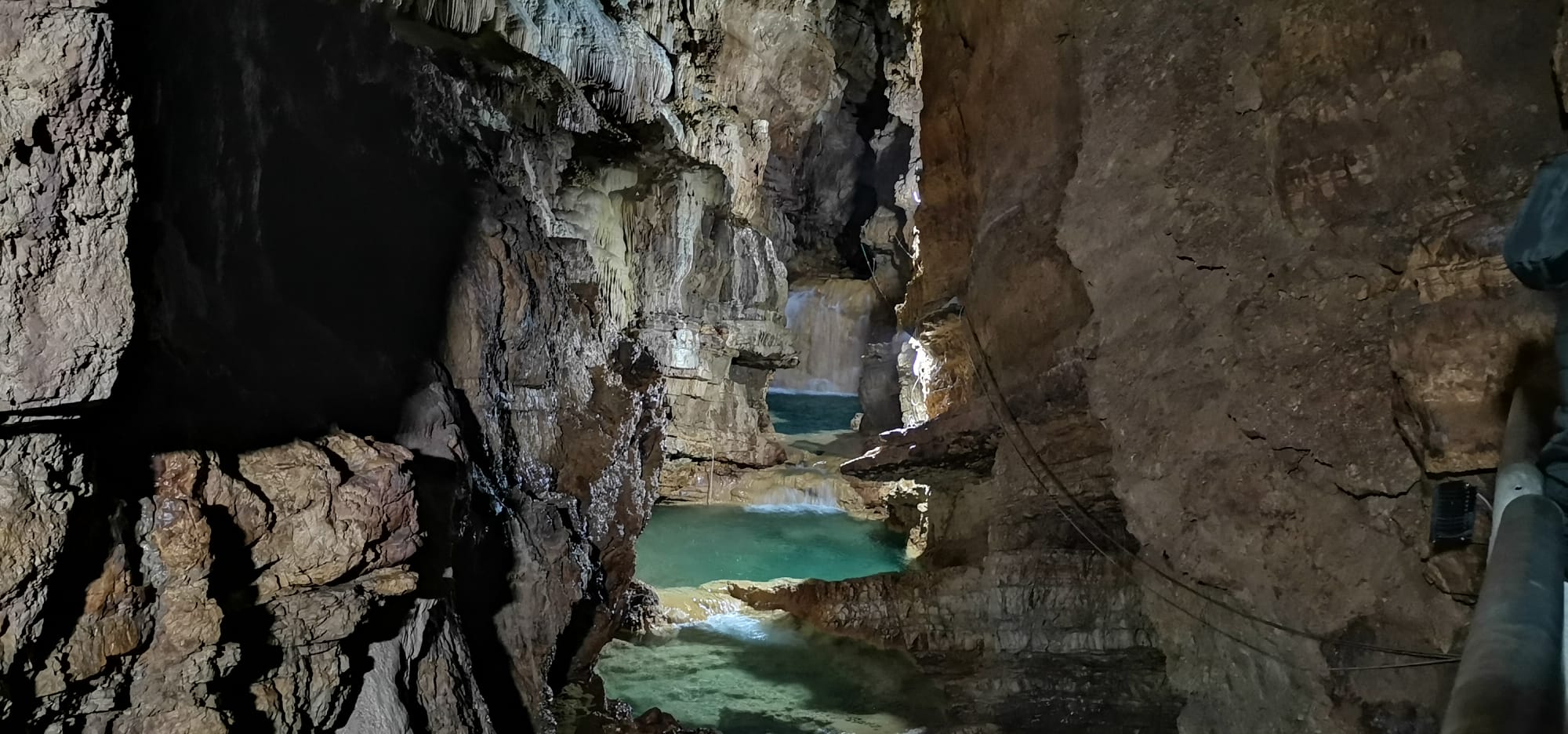 Falvaterra, le grotte del monumento naturale e il suo Vipiù Falvaterra, le grotte del monumento naturale e il suo Vipiù