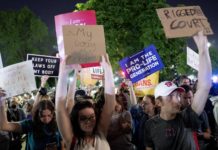 Il diritto di aborto in Veneto, in Italia e nel mondo Manifestazioni pro aborto in Usa (foto Afp)