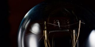 Codici: 88enne lasciato senza corrente da Enel, l’azienda perde la causa e rimborsa l’utente