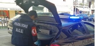 Spaccio, pusher scappa in bici contromano tra via Legione Antonini e zona di San Felice ma la polizia locale di Vicenza lo blocca Polizia locale di Vicenza in azione