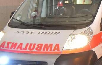 Cede balaustra lungo il Po, ferita una donna: marito finisce in acqua