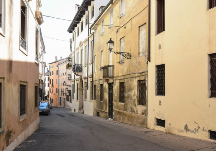 Contrà San Faustino (Vicenza-Francesco Dalla Pozza-Colorfoto per ViPiù)