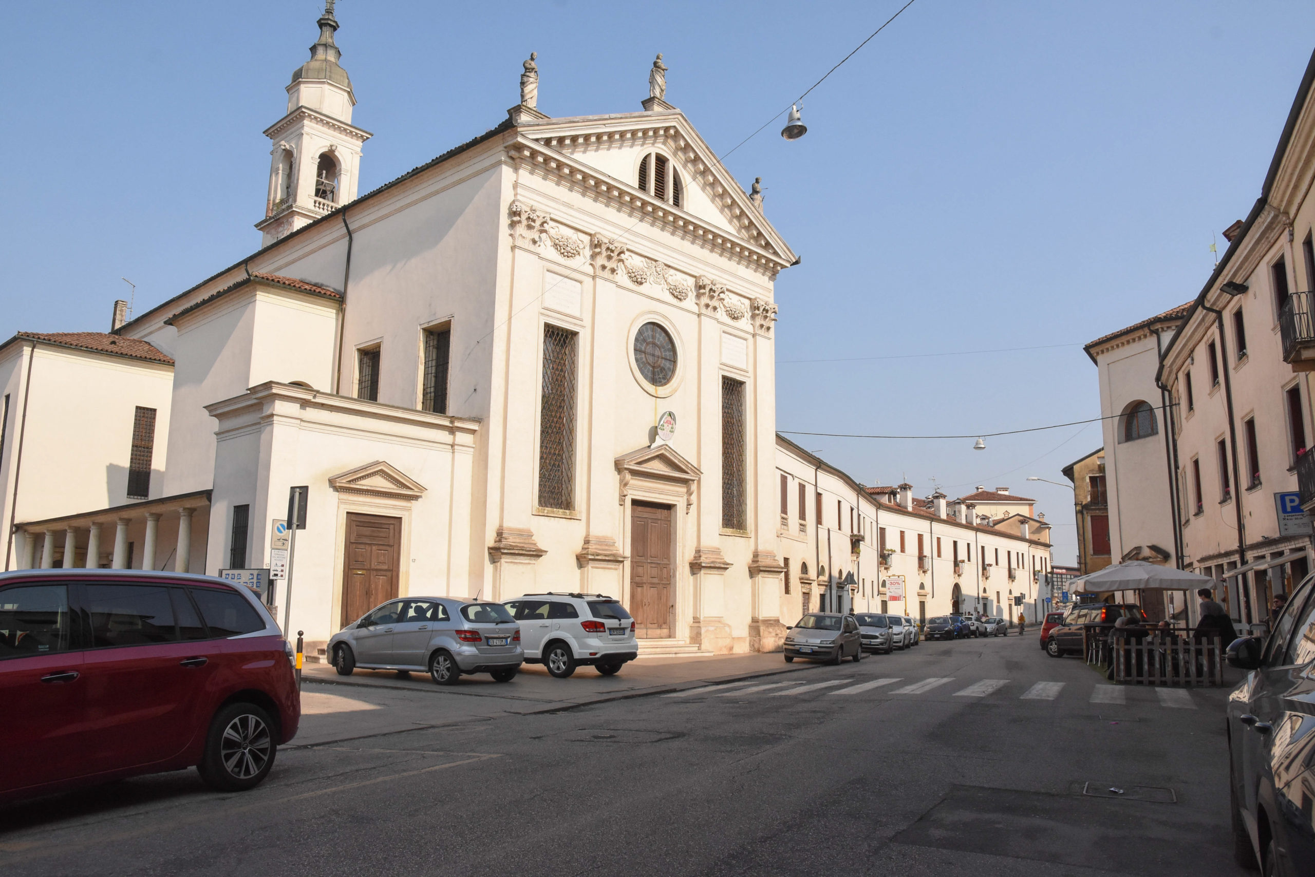 Contra Santa Caterina (Vicenza-Toniolo Ilaria-Colorfoto per Vipiù)