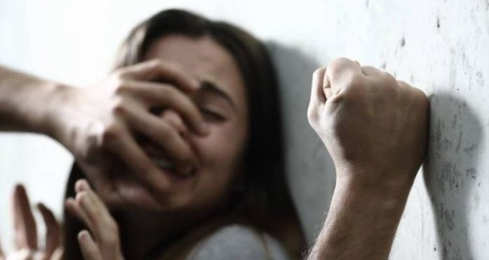 Femminicidi e violenza sulle donne (foto di repertorio)