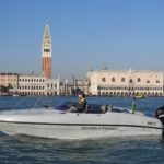 Venezia, turista ungherese in canoa nel Canale delle Navi soccorso dalla Guardia di finanza soccorso venezia turista ungherese