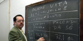 Tempi difficili per i risparmiatori fra pandemia, inflazione e guerra: ce ne parla il prof. Beppe Scienza prima del webinar gratuito dell’8 giugno Il prof. Beppe Scienza ai tempi del lancio di "Risparmio tradito"