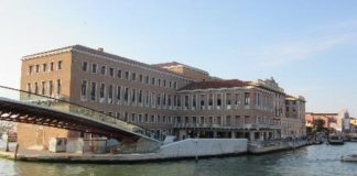 Turismo, Il Sole 24 Ore: “Prima frenata in estate. Gli italiani riducono le vacanze”. Tiene il Veneto cultura veneto palazzo grandi stazioni turismo