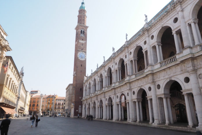 Piazza dei Signori Donne illustri di Vicenza 4 novembre