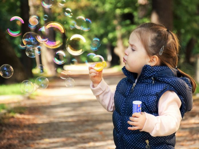 kid-g6d7e81ccd_1920-jpg