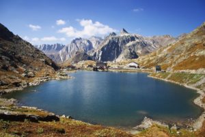 lago gran san bernardo