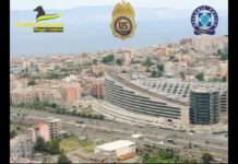 GdF Reggio Calabria: maxi operazione antidroga, sequestrati a Salonicco circa 300 kg di cocaina e arrestati 4 responsabili Guardia di Finanza di Reggio Calabria sequestra cocaina a Salonicco