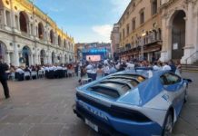 Paolo Rossi, Per una grande Vicenza: cena gala FSP in Piazza dei Signori, solo 15.000 € di beneficenza a fronte 100 tavoli da migliaia di euro l’uno Cena di beneficenza in nome di Paolo Rossi
