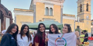 Non c’è giorno migliore di oggi per costruire qualcosa di buono Meritocrazia Italia, giovani in piazza