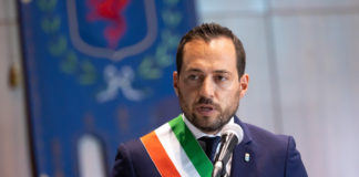 Sparatoria in strada a Jesolo, il sindaco Christofer De Zotti: “Episodio grave, ma non è il Far West” sparatoria jesolo